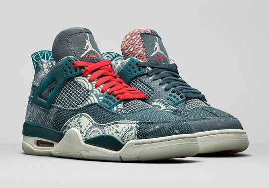 Air Jordan 4 Retro SE Deep Ocean Sneakers - Court Classic