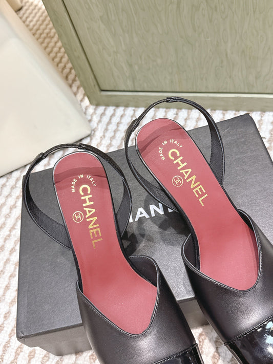 CC 26s Mary Jane Sandals 90 Black Patent Leather Sheepskin 653546