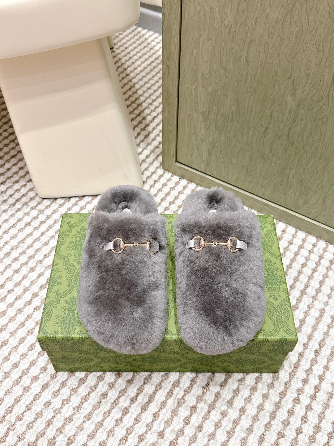 GG 26ss Loafers Rhinestones Gray Wool 612028