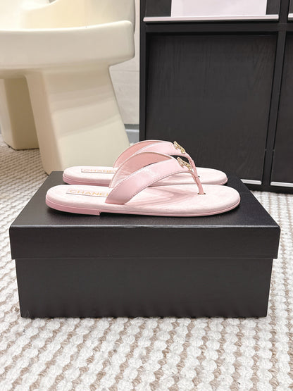 CC 26s Thong Sandals Light Pink Suede Sheepskin 632355