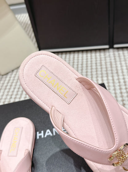 CC 26s Thong Sandals Light Pink Suede Sheepskin 632355