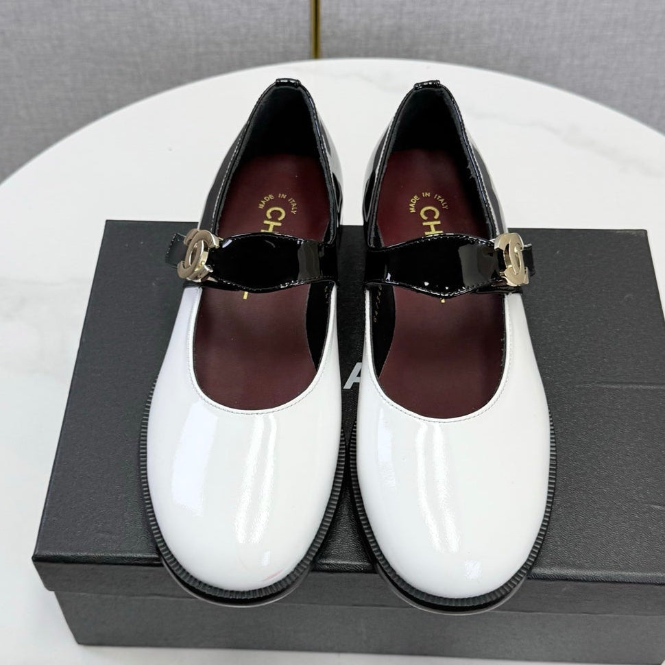 Chanel 2026 Ballet Flat Glossy Leather 904496