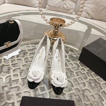 CC 26s High Heels Pump 85 White Black Wool Fabric 627018