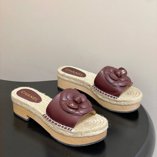 CC 26s Camellia Slippers Beige Burgundy Rope Smooth Leather 649399