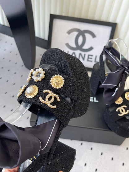 CC 26s Platform Sandals 75 Black Tweed Mixed Gold Charm 650088