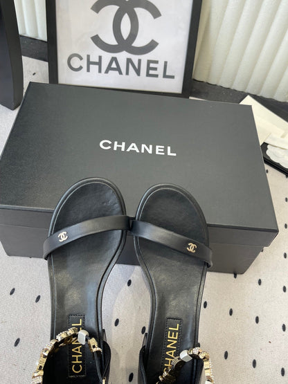 CC 26s Sandals 35 Black Sheepskin 650102