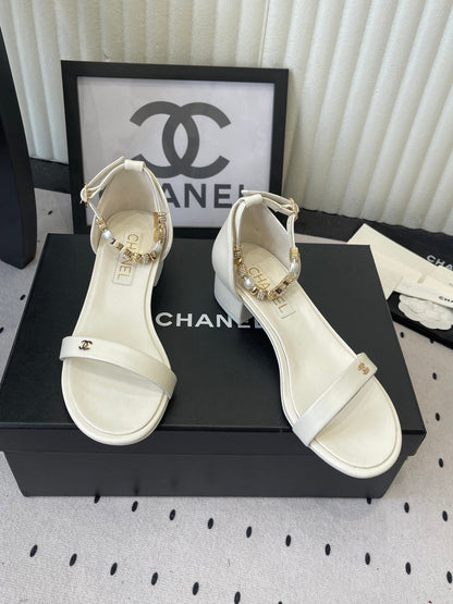 CC 26s Sandals 35 White Sheepskin 650105