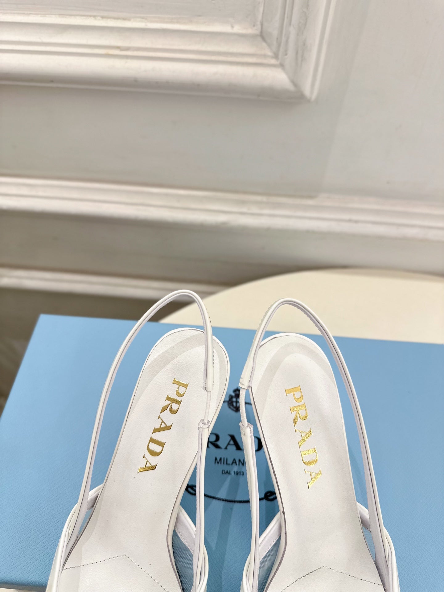 PRA 26S Pointed-Toe Slingback 75 White Mesh Sheepskin 631962