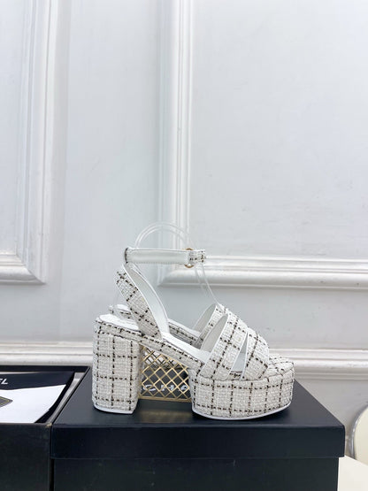 CC 26s HighHeeled Platform Sandals 85 White Black Tweed 631864